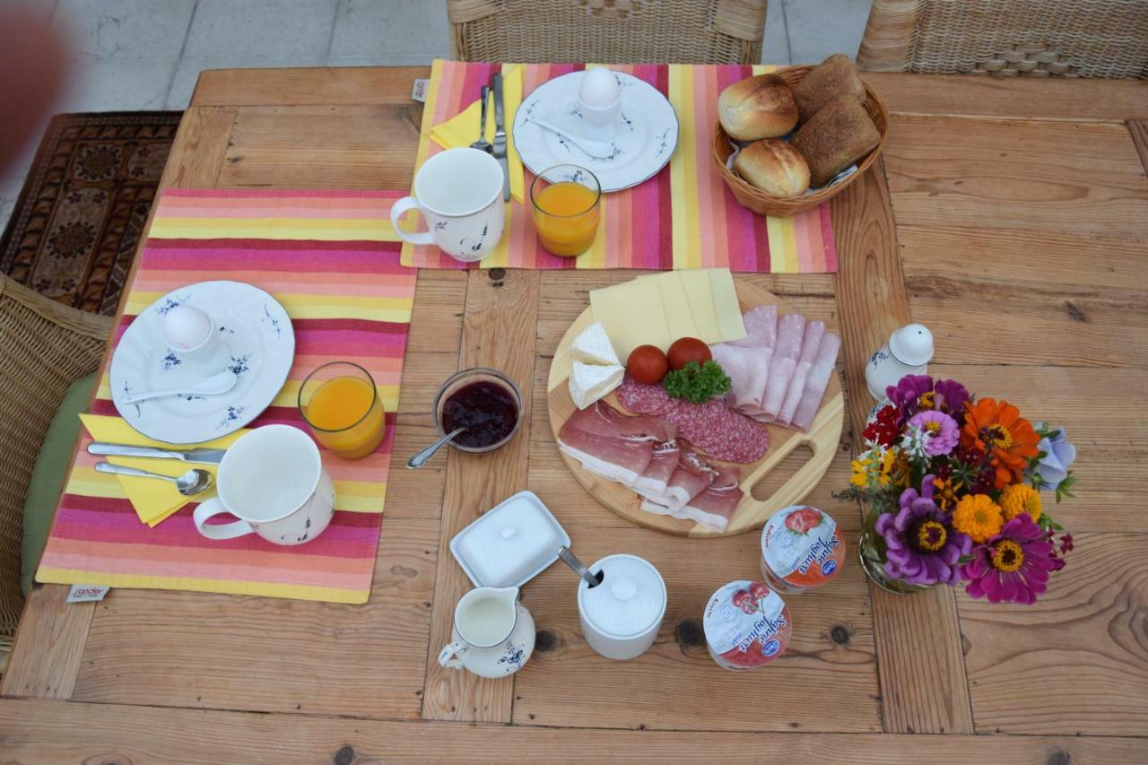 Homestay Cozy Room Markdorf Exterior photo